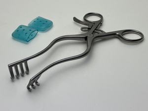 Prix raisonnable le Pakistan a fait le meilleur écarteur de Weitlaner d'acier inoxydable à vendre/écarteur de Weitlaner de logo personnalisé - Product Image 3