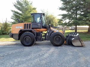 Tractor de Ruedas 621G de 150HP, Modelo 2023, con Motor y Caja de Cambios en Venta - Product Image 4