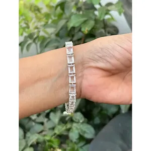 Pulsera de tenis de plata 925 con cuarzo transparente de corte esmeralda, accesorio de moda - Product Image 3