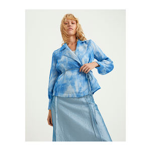 Veste pour femme BGN à double boutonnage avec col large, modèle S23J056 - Product Image 3