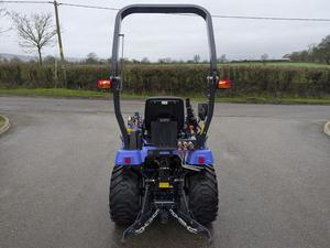 Tractor Utilitario Compacto de 50HP 4WD con Bomba de Cargador Frontal y Engranajes, Equipo Agrícola Diésel, Suministro de Fábrica - Product Image 2