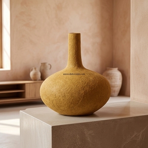 Vase à col long en terre cuite rustique jaune Palu M, pot en argile artisanal, récipient décoratif en grès, vente en gros - Product Image 2