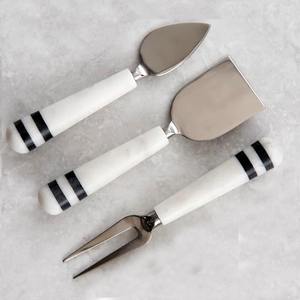 Manche en marbre blanc moderne en acier inoxydable plaqué argent trancheuse à fromage dîner argenterie vaisselle épandeur de fromage - Product Image 1