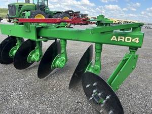 Arados de Discos Múltiples Diésel de 4 Filas, Cultivador Agrícola con Sembradora y Pulverizador en Venta - Product Image 6