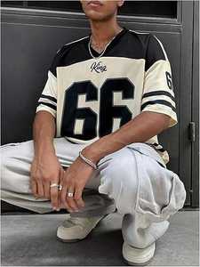 Maillot de football en polyester avec tissu anti-humidité, adapté aux vêtements de sport en plein air. - Product Image 3