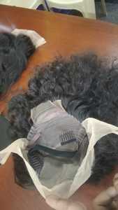 Extensions de cheveux indiens Remy vierges, soyeux et lisses, à ondulation naturelle, double trame, parfaitement stylées et confortables, couvrant entièrement la tête. - Product Image 3