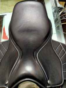 Silla de Montar Inglesa de Cuero Genuino de Fábrica Directa, Contacto Cercano, Productos de Equitación y Salto de Obstáculos de la India - Product Image 3