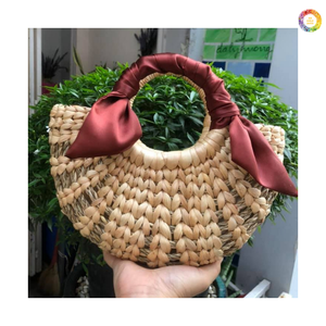 Affordable Eco-Friendly <b>Straw</b> <b>Tote</b> <b>Bag</b> - Handcrafted Water Hyacinth Handbag for Fashionable Summer Looks - Product Image 3