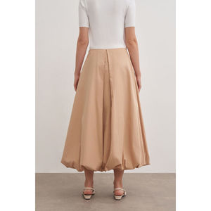 Falda Midi de Satén Beige - Suave, Transpirable y con un Elegante Diseño de Vestido de Gala - Product Image 5