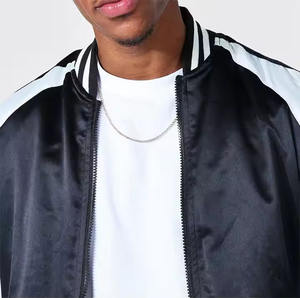 Chaqueta de satén de color sólido ligera y transpirable de alta calidad para hombre-Chaqueta de invierno personalizada con cierre de cinturón - Product Image 2