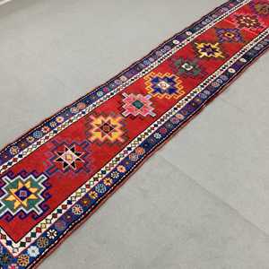 Tapis turc Herki 2,7 x 13 pieds, tapis vintage, tapis en laine rouge à motifs floraux - Product Image 2