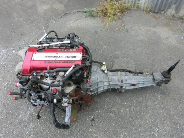 SR20DET 2.0Lターボエンジン 5速マニュアルトランスミッション 200SX