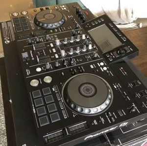 เครื่องผสมเสียงระดับมืออาชีพ DJ XDJ XZ ของแท้ แบรนด์ใหม่ พร้อมจัดส่งถึงบ้าน - Product Image 1