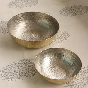 <b>Large</b> Decorative Brass <b>Serving</b> <b>Bowl</b> For Fruit Display In Kitchens And Living Rooms Enhancing Overall Home Aesthetics - Product Image 2