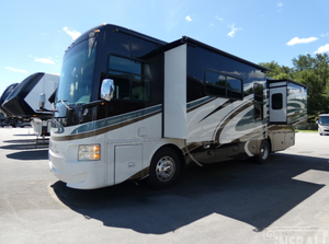 4UZACWDT7GCHV8797 Nueva Autocaravana Diésel Clase A 2016 con Motor Turbo y Interior con Cuatro Extensiones Deslizables - Product Image 4