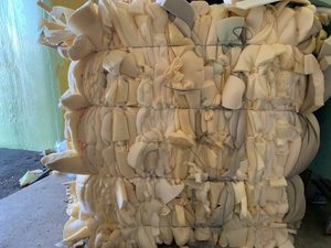 Chất lượng tốt <span class=keywords><strong>PU</strong></span> bọt phế liệu Miếng bọt biển <span class=keywords><strong>PU</strong></span> chất thải bọt sạch và khô Polyurethane bọt phế liệu giá rẻ - Product Image 4