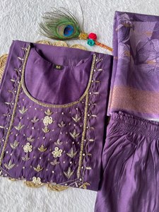 Costume Salwar en soie fabriqué à la main de créateur, robe longue pakistanaise Kameez Dupatta à la mode pour les cérémonies de mariage et de fête - Product Image 4