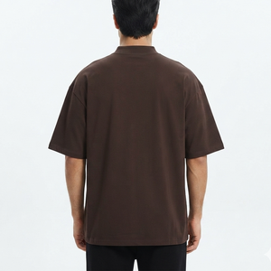 Camiseta de algodón de punto teñida lisa de manga corta con cuello redondo oversize para hombre, ajuste casual, longitud regular, ecológica - Product Image 5