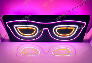 Tablero de exhibición de gafas de acrílico de diseño de tienda LED personalizado para gafas de sol y anteojos Optica Store Sign Board - Product Image 5