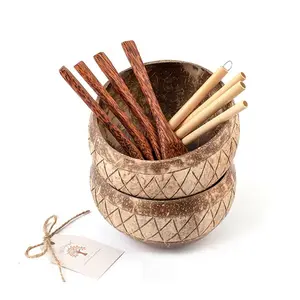 Traditionele Stijl Natuurlijke Kleur Handgemaakte Ongepolijste Kokosnoot Bowls/Ruwe Kokosnoot Kom Uit Vietnam