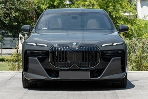 BMW Serie 7 (G70) 740d xDrive 3.0d AT 286 hp 4WD Diésel/Gasolina, Sedán Usado en Excelentes Condiciones, Asientos de Cuero Blanco - Product Image 3
