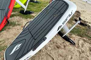 Tabla de Surf Ligera de Fibra de Carbono |   Núcleo de Espuma EPS con Recubrimiento de Epoxi y Fibra de Vidrio |   Tabla de Surf de Alto Rendimiento para Hombre SiFly Stellar - Product Image 3