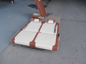 Siège-lit pliable deux places sur mesure pour camping-cars et conversion de motorhomes, avec rembourrage confortable - Product Image 4
