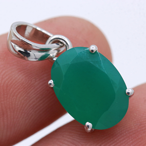 Vente en gros de pendentifs pour femmes en argent sterling massif faits à la main, pierre précieuse naturelle ovale en onyx vert plaqué or 925 - Product Image 5