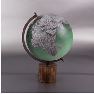 Cadeau de graduation de carte de journal de voyage World Globe personnalisé pour les amateurs d'aventure et de géographie en famille - Product Image 4