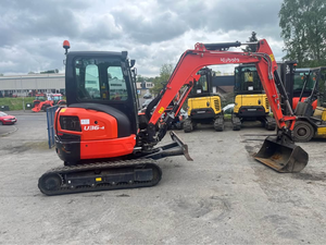 Cabine fermée Kubota U36-4 |   3 seaux inclus |   Mini-excavatrice de 3,5 tonnes - Product Image 2