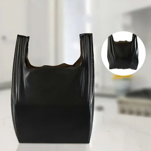 กระเป๋าใส่เสื้อยืดสีดำแบบกำหนดเองสีดำ HDPE/LDPE กันรั่วซึมและวัสดุรีไซเคิลสำหรับใช้ในซูเปอร์มาร์เก็ตพร้อมการพิมพ์ลายกราเวียร์ - Product Image 2