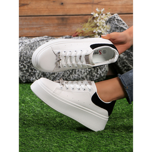 Zapatos deportivos blancos informales para mujer, a la moda y versátiles para caminar, transpirables y cómodos - Product Image 3