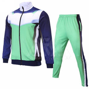 Conjunto Deportivo Sublimado de Moda, Hecho con el Mejor Material, Corte Ajustado, Nuevo Diseño, Personalizado para Hombre - Product Image 1