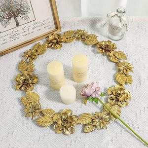 Décorations murales de couronnes de fer modernes de haute qualité pour la maison jardin ferme maison pour l'obtention du diplôme noël Halloween nouvel an - Product Image 3