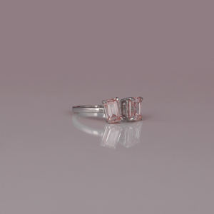 Anillo de Compromiso con Engaste de Bisel en Oro Blanco de 18 Quilates, Diseño Personalizado, Corte Esmeralda Asscher, Diamante Rosa Cultivado en Laboratorio, Certificado IGI 2.5-3.0 - Product Image 6