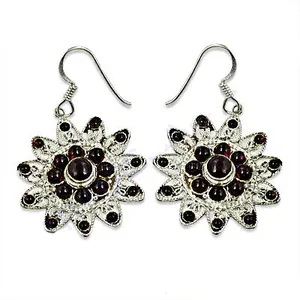 Boucles d'oreilles pendantes vintage en forme de fleur pour femme, clous en argent 925 plaqué grenat pour les occasions de mariage - Product Image 3