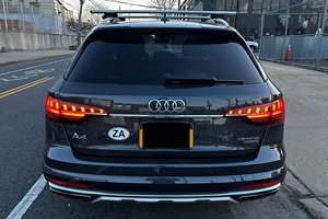 Audi A4 Allroad Quattro Premium Plus 2020, faible kilométrage, moteur en excellent état, transmission automatique, toit panoramique, feux LED, prêt à être expédié - Product Image 5