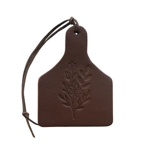 Genuino PU cuero ganado etiqueta personalizada vaca oreja etiqueta llavero con borla - Product Image 3