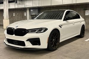 BMW M5 2021 Usado en Excelentes Condiciones, Paquete de Competición, Motor V8 Twin-Turbo de 617 hp, Tracción en las Cuatro Ruedas, Paquete Ejecutivo, Propiedad de California - Product Image 3