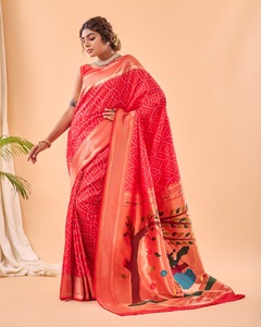 Sari de Seda Suave Banarasi FABZONE, Tejido Pesado Puro con Diseño de Paithani Pallu, para Fiestas y Festivales - Product Image 4