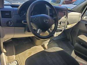 รถตู้เมอร์เซเดส-เบนซ์ สปรินเตอร์ 2500 หลังคาสูง ปี 2014 มือสอง - Product Image 3