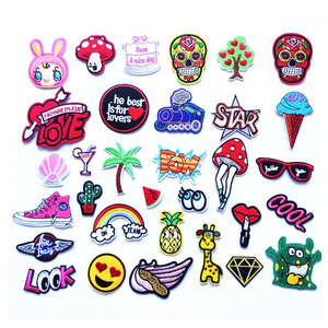 Écusson brodé fait à la machine, écusson thermocollant, écusson de qualité supérieure, design d'écusson - Product Image 4