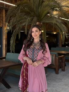 Impresionante Vestido Étnico Afgano de Gasa con Mangas Largas y Bordado de Espejo, Perfecto para Eventos Festivos, Bodas y Espectáculos Culturales - Product Image 3