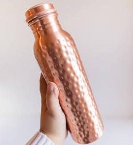 Botella de agua de cobre puro personalizada hecha a mano con diseño de martillo para gimnasio, actividad al aire libre, bebida directa - Product Image 1