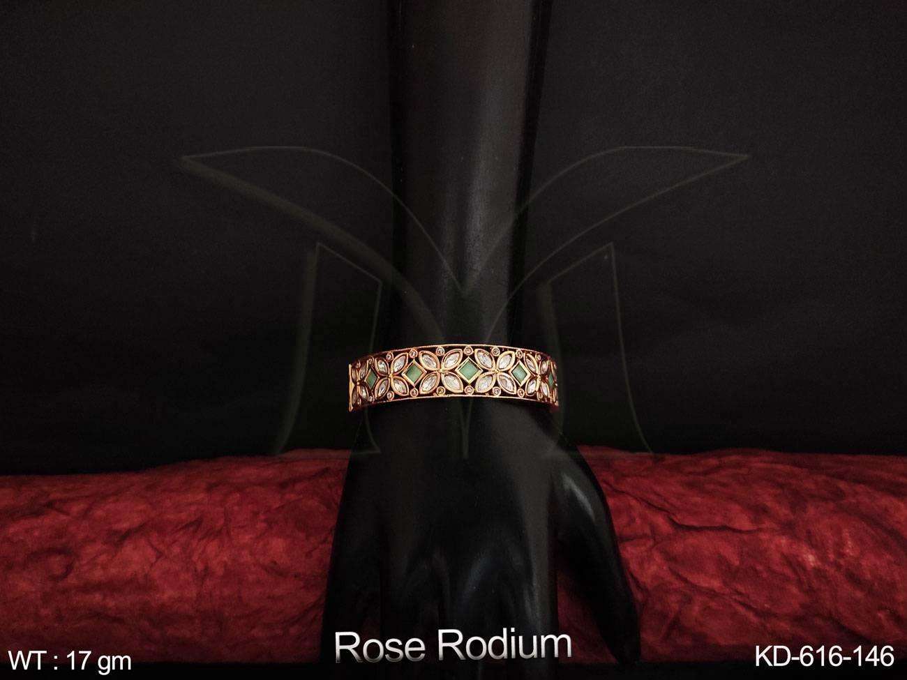 สีเขียวมิ้นท์