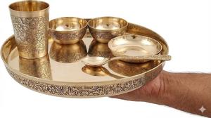 Service de table en bronze luxueux de 6 pièces fabriqué en Inde, finition miroir, gravure authentique, service de table en bronze Thali - Product Image 1