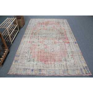 Alfombra Turca Vintage de 5.2x8.1 pies, Alfombra Roja de Lana Sólida - Product Image 1