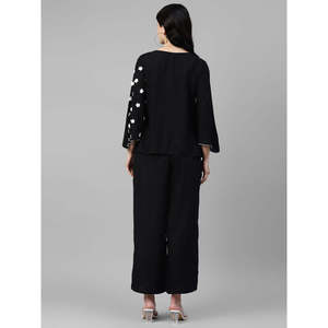 Deebaco Ensemble 2 pièces à imprimé floral noir pour femme, coupe ample, toutes saisons, haut décontracté à col rond et pantalon palazzo - Product Image 4