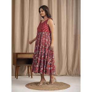 Vestido Boho Chic de Algodón Mulmul con Estampado a Mano, Color Granate, Tirantes Ajustables, Tallas XS-XXL, Transpirable, Cintura Natural, Ideal para Salir de Noche - Product Image 5