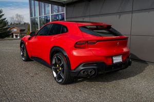 รถเอสยูวีมือสองระดับพรีเมียม ปี 2024 รุ่น P-UROSANGUE ROSSO CORSA - Product Image 5